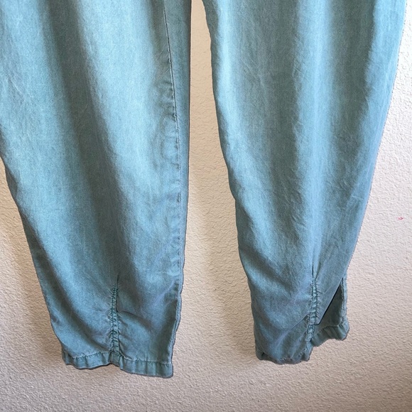 Bella Dahl Vintage Wash Jade Green Pants - Picture 3 of 7